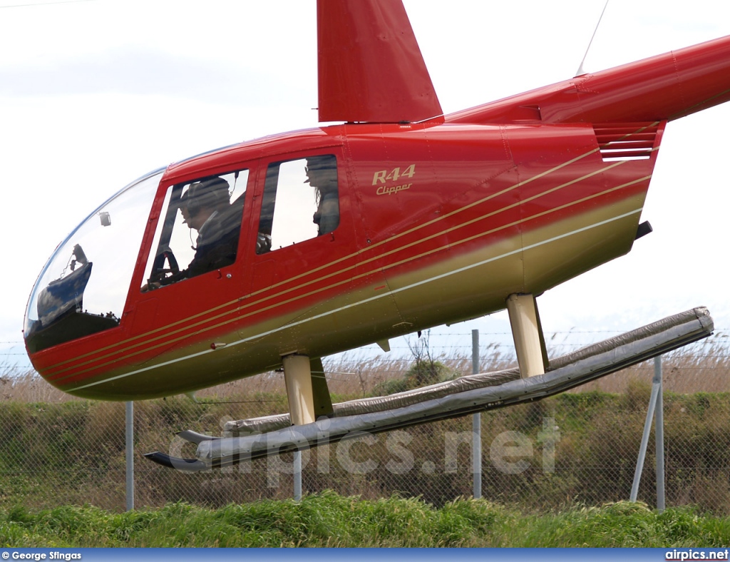 G-TRCY, Robinson R44, Dekeleia Aeroclub