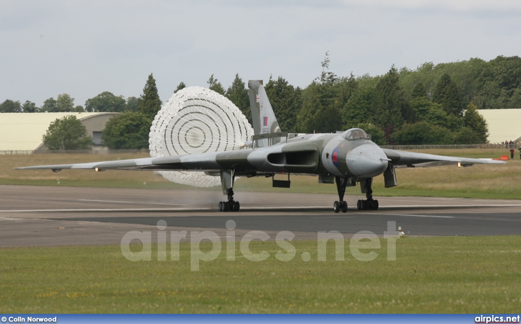 G-VLCN, Avro Vulcan B.2, Private