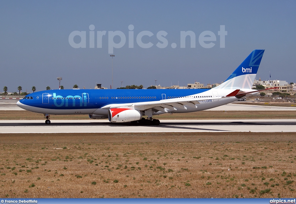 G-WWBD, Airbus A330-200, bmi