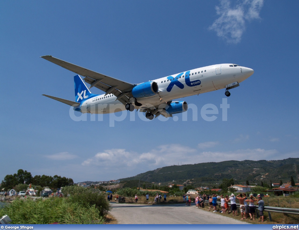 G-XLAD, Boeing 737-800, XL Airways