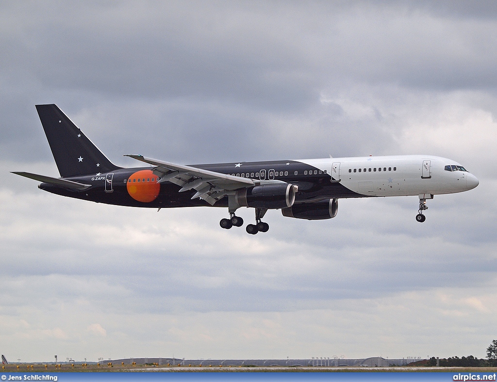 G-ZAPX, Boeing 757-200, Titan Airways