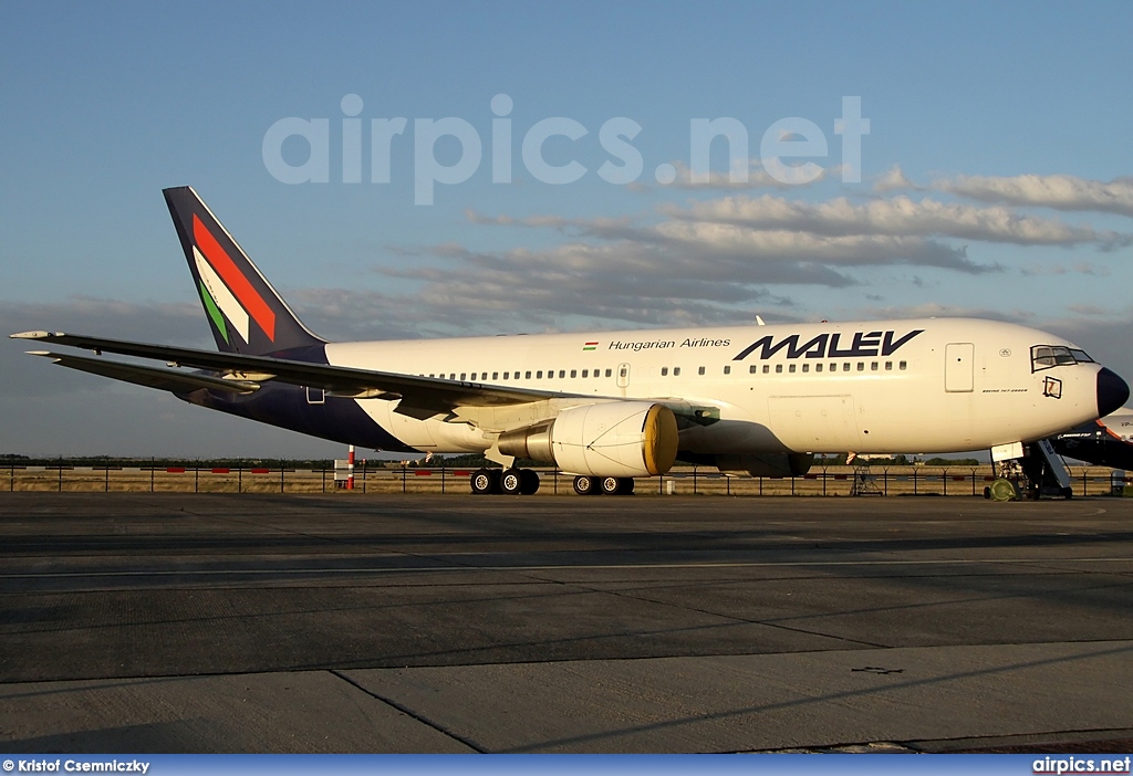 HA-LHB, Boeing 767-200ER, MALEV Hungarian Airlines