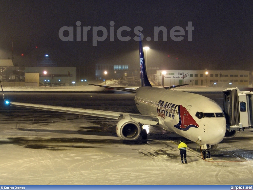 HA-LKD, Boeing 737-800, Travel Service (Hungary)