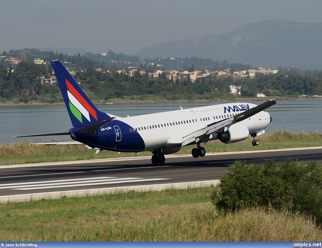 HA-LOH, Boeing 737-800, MALEV Hungarian Airlines