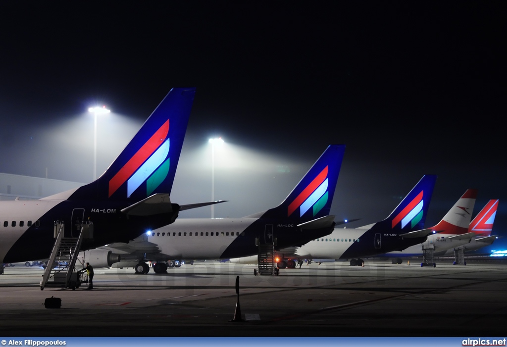 HA-LOM, Boeing 737-800, MALEV Hungarian Airlines