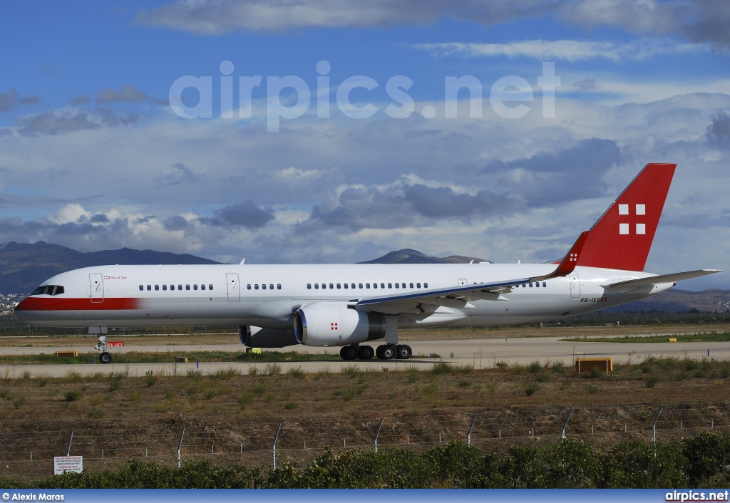 HB-IEE, Boeing 757-200, Privatair