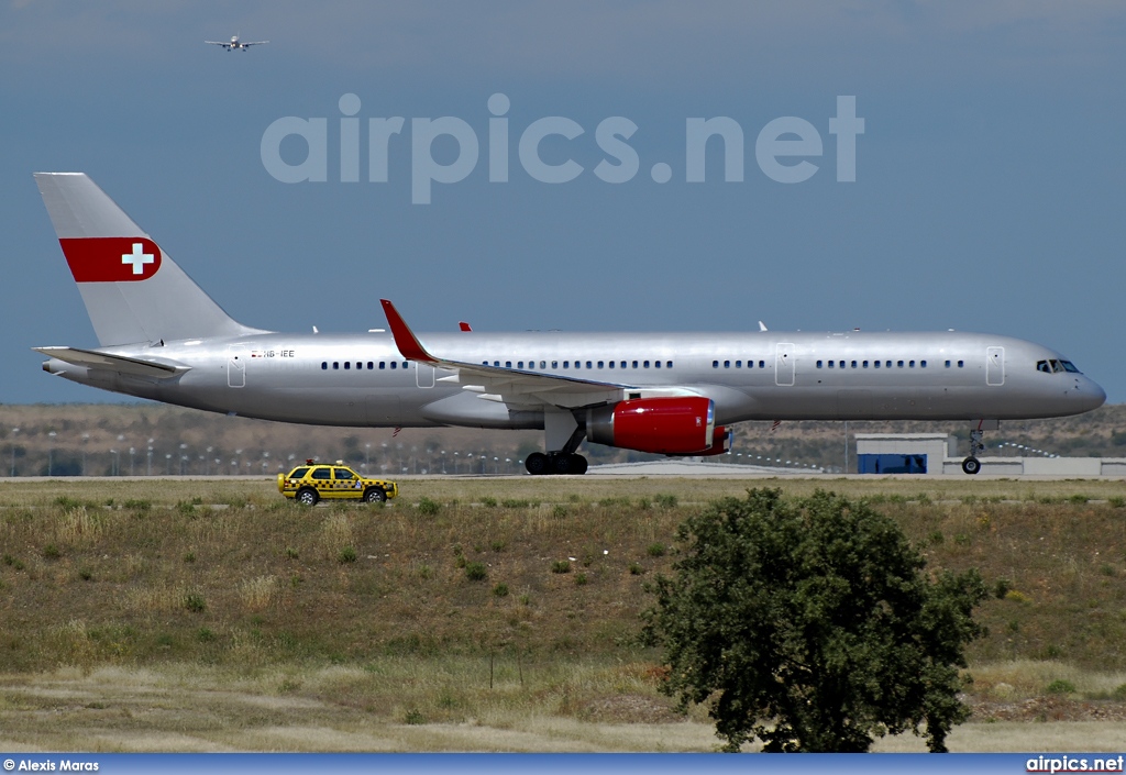 HB-IEE, Boeing 757-200, Privatair