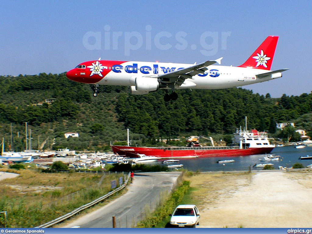 HB-IHY, Airbus A320-200, Edelweiss Air