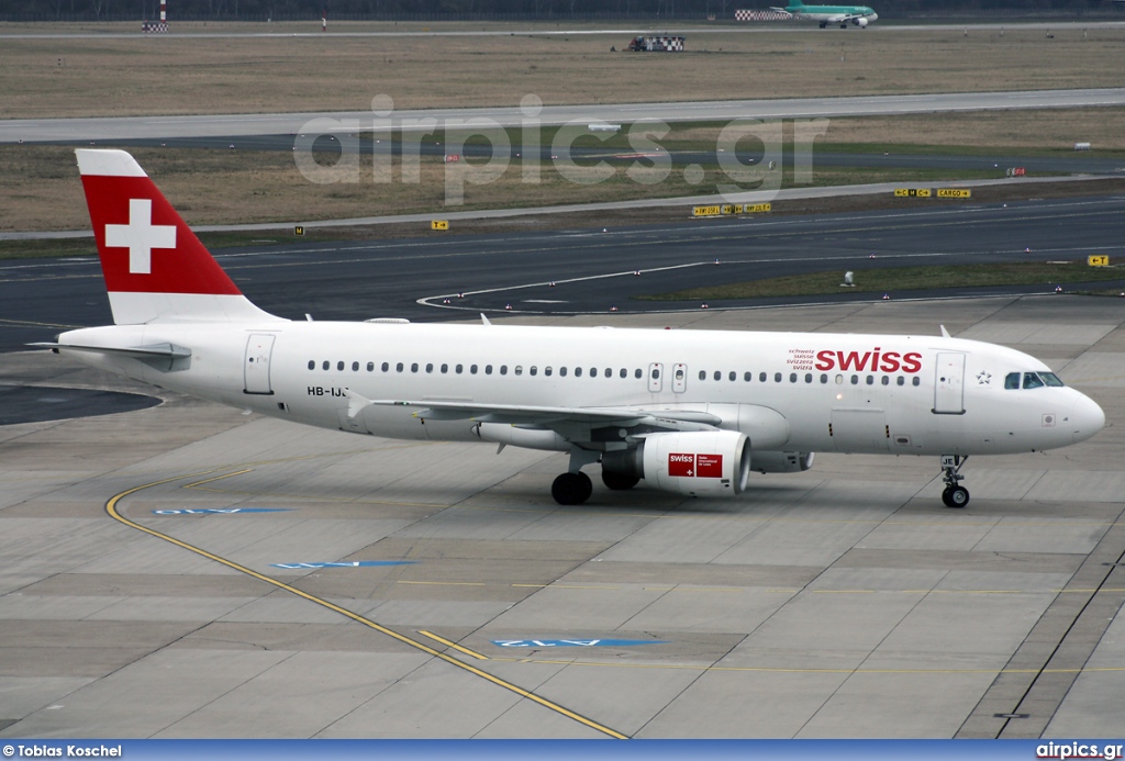 HB-IJE, Airbus A320-200, Swiss International Air Lines