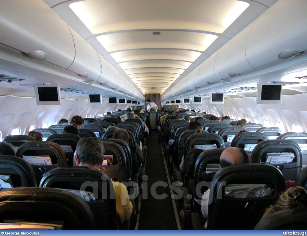 HB-IJI, Airbus A320-200, Swiss International Air Lines