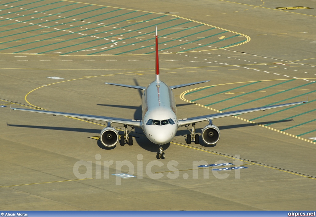 HB-IJK, Airbus A320-200, Swiss International Air Lines