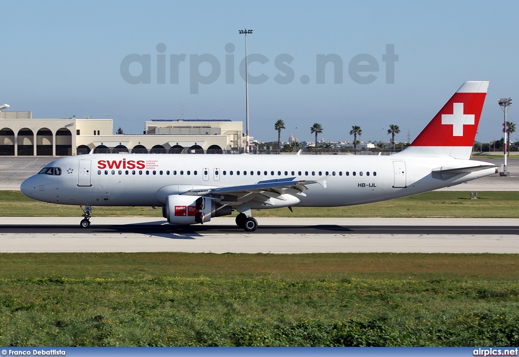 HB-IJL, Airbus A320-200, Swiss International Air Lines