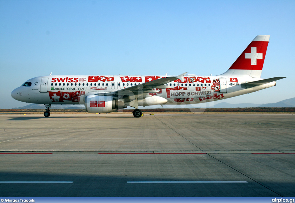 HB-IJM, Airbus A320-200, Swiss International Air Lines