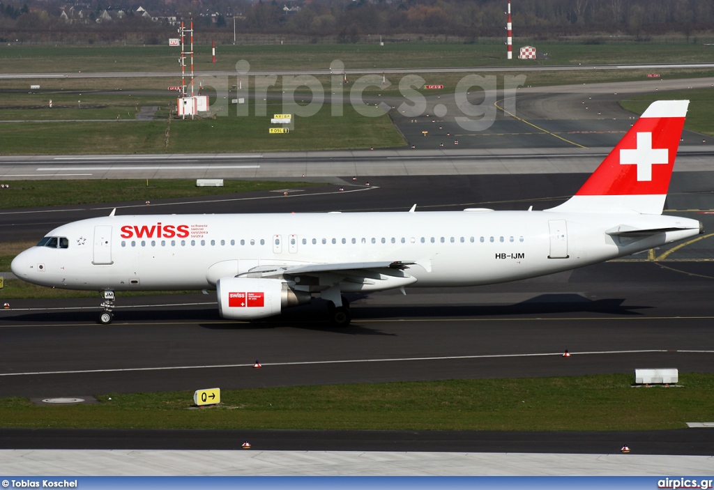 HB-IJM, Airbus A320-200, Swiss International Air Lines