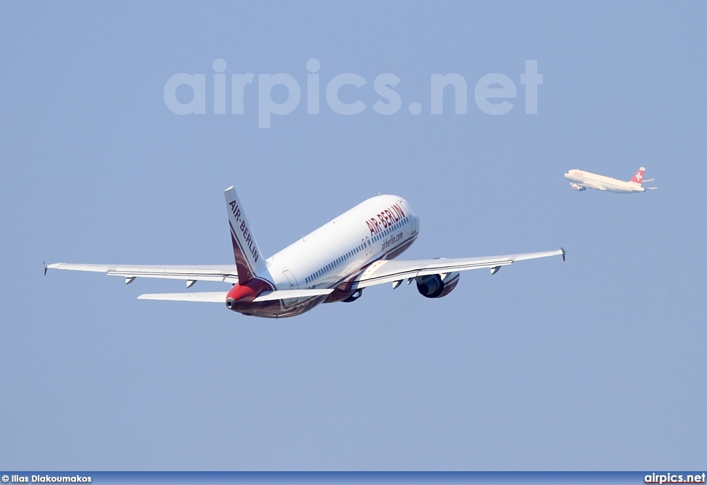 HB-IOW, Airbus A320-200, Air Berlin