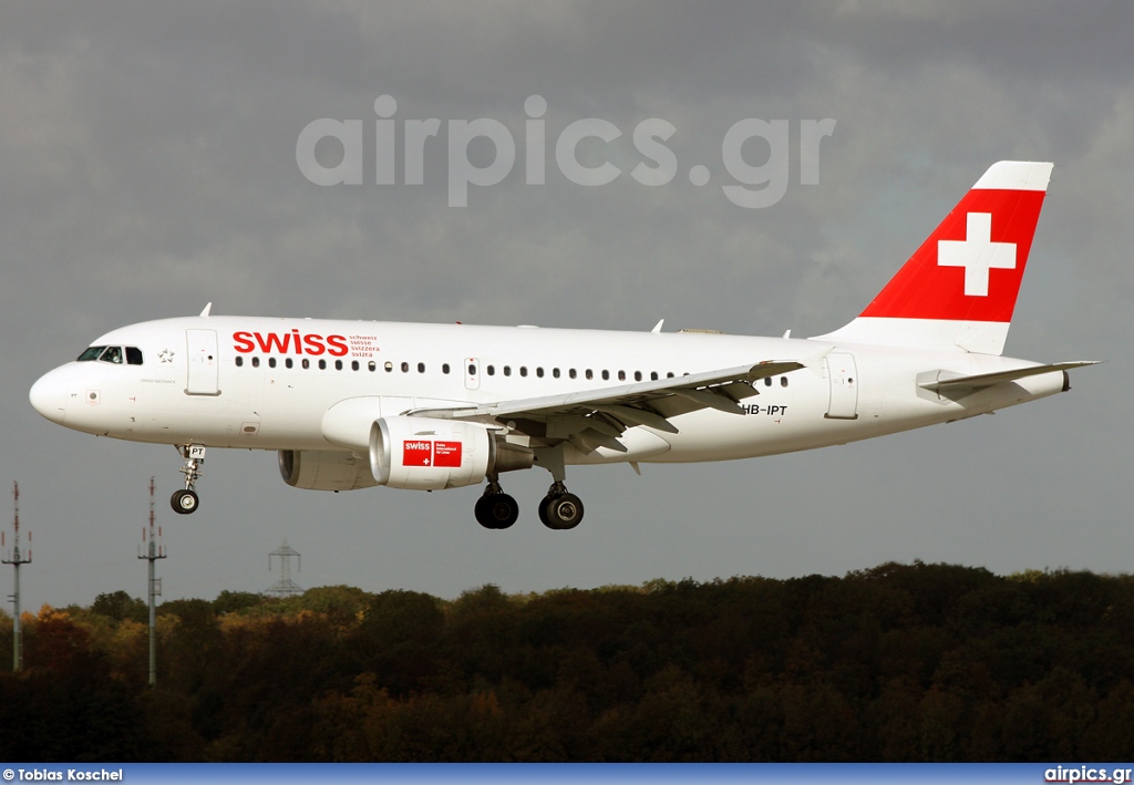 HB-IPT, Airbus A319-100, Swiss International Air Lines