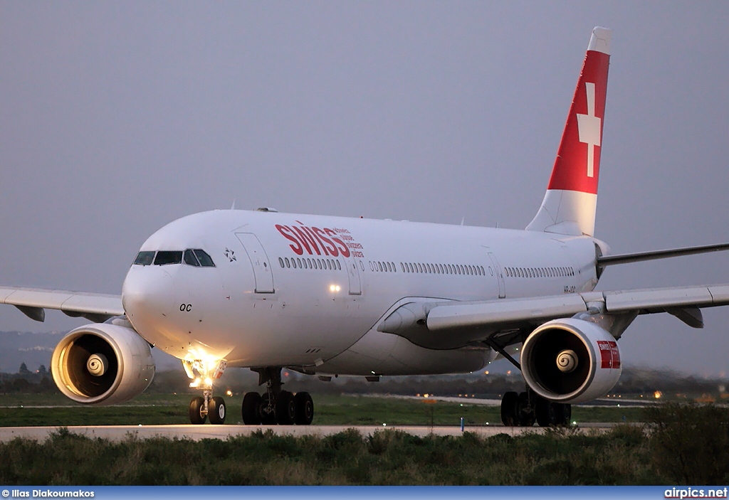 HB-IQC, Airbus A330-200, Swiss International Air Lines