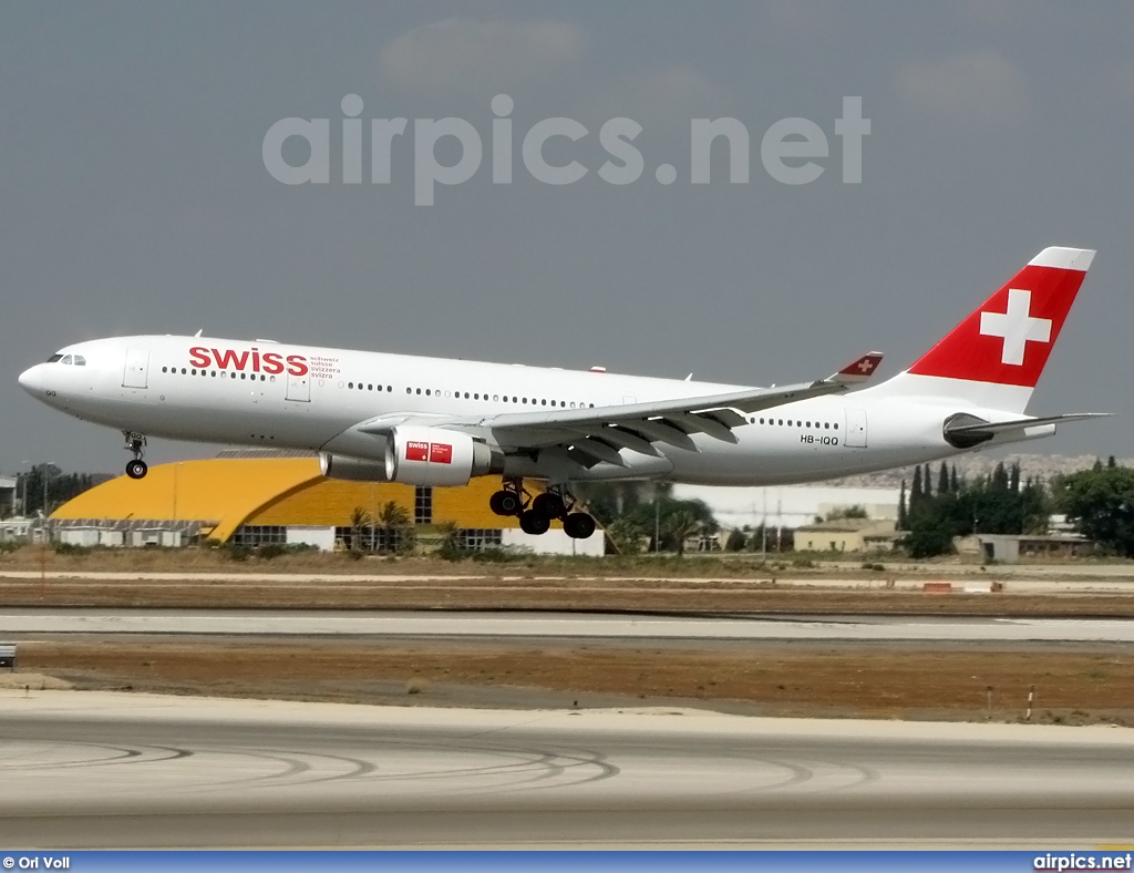 HB-IQQ, Airbus A330-200, Swiss International Air Lines