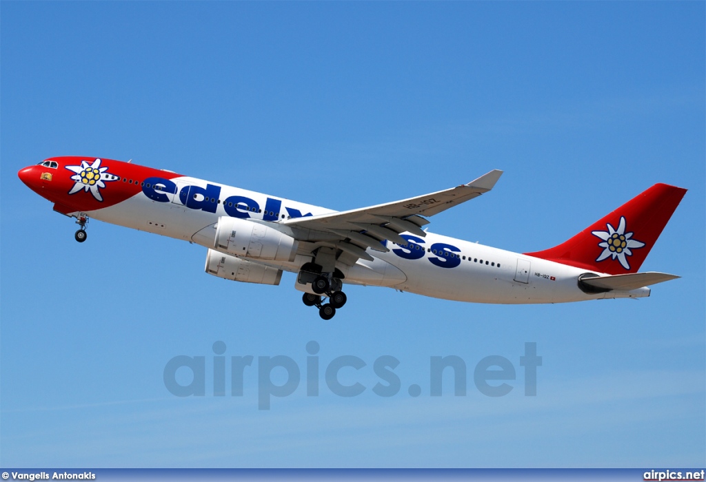 HB-IQZ, Airbus A330-200, Edelweiss Air