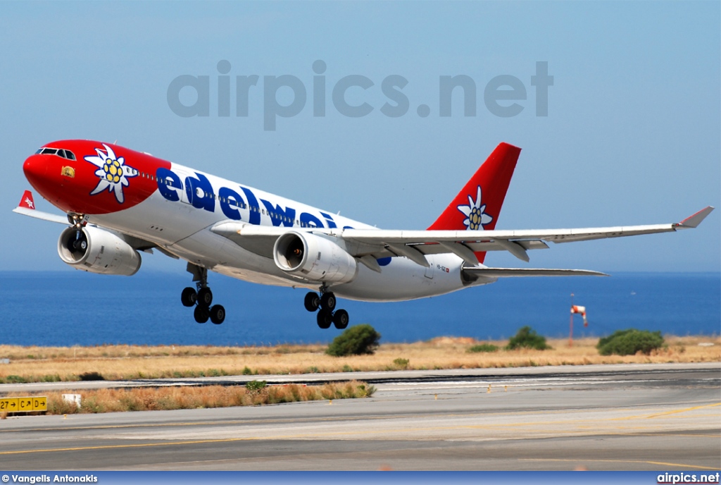 HB-IQZ, Airbus A330-200, Edelweiss Air