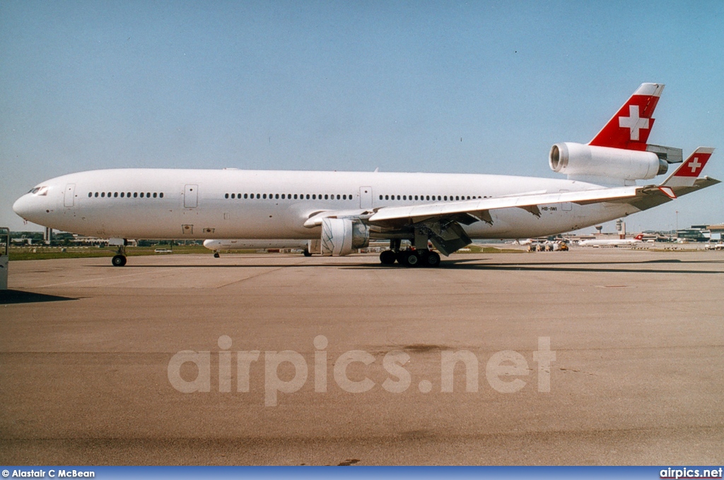 HB-IWI, McDonnell Douglas MD-11, Untitled