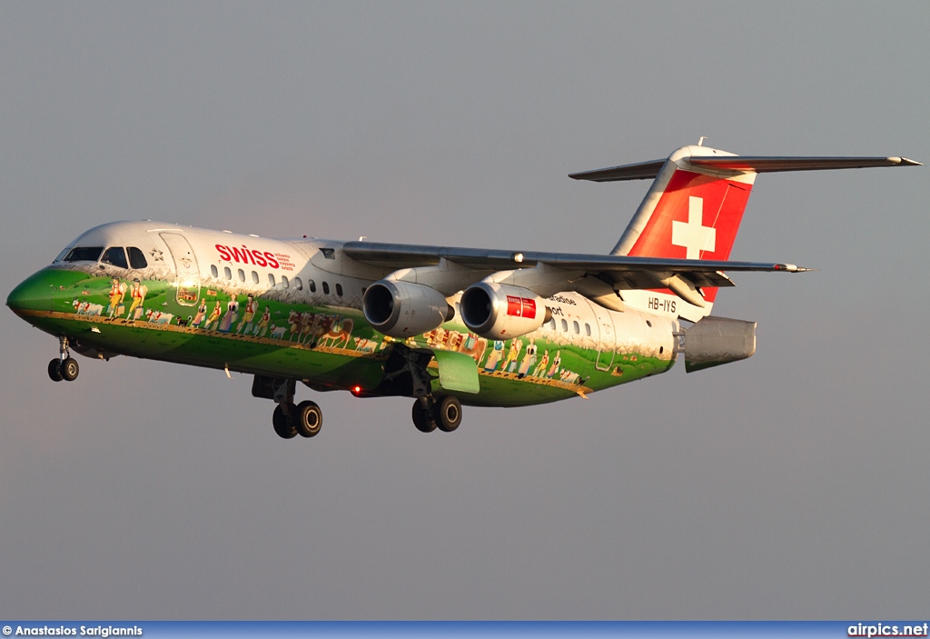 HB-IYS, British Aerospace Avro RJ100, Swiss International Air Lines