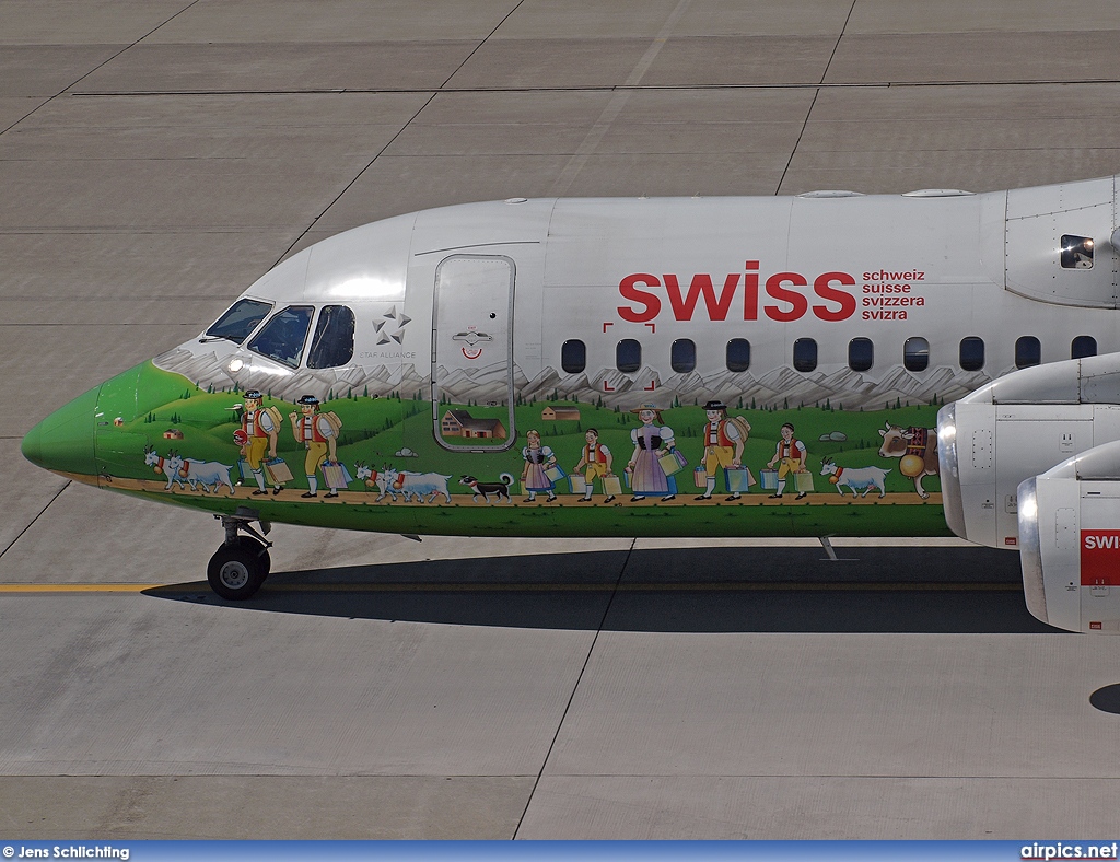 HB-IYS, British Aerospace Avro RJ100, Swiss International Air Lines