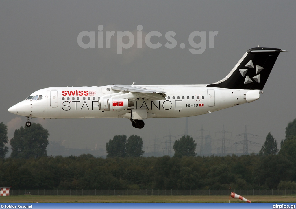 HB-IYU, British Aerospace Avro RJ100, Swiss International Air Lines