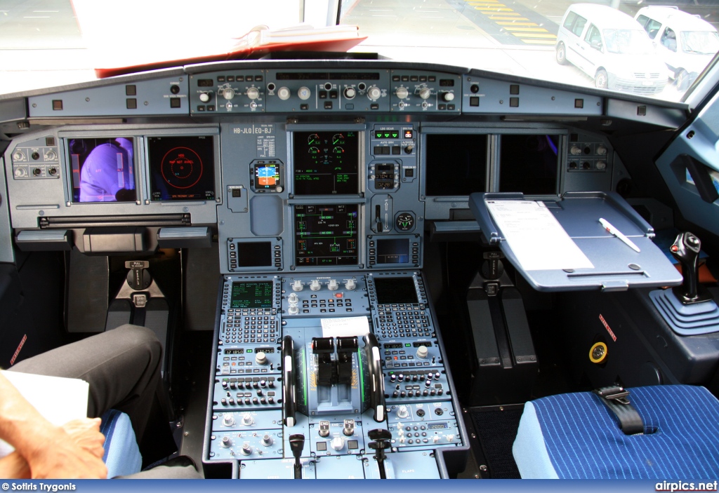 HB-JLQ, Airbus A320-200, Swiss International Air Lines