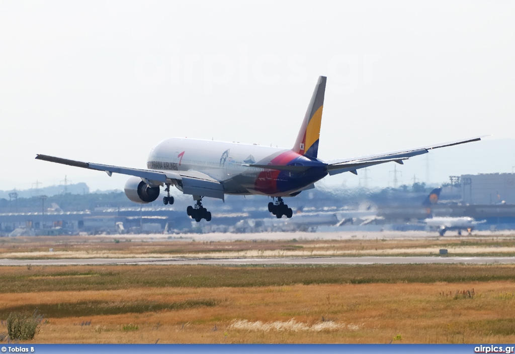 HL7755, Boeing 777-200ER, Asiana Airlines