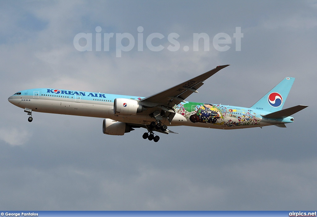 HL8209, Boeing 777-300ER, Korean Air