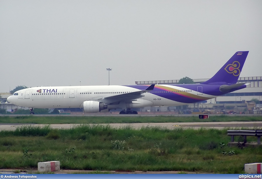 HS-TEK, Airbus A330-300, Thai Airways