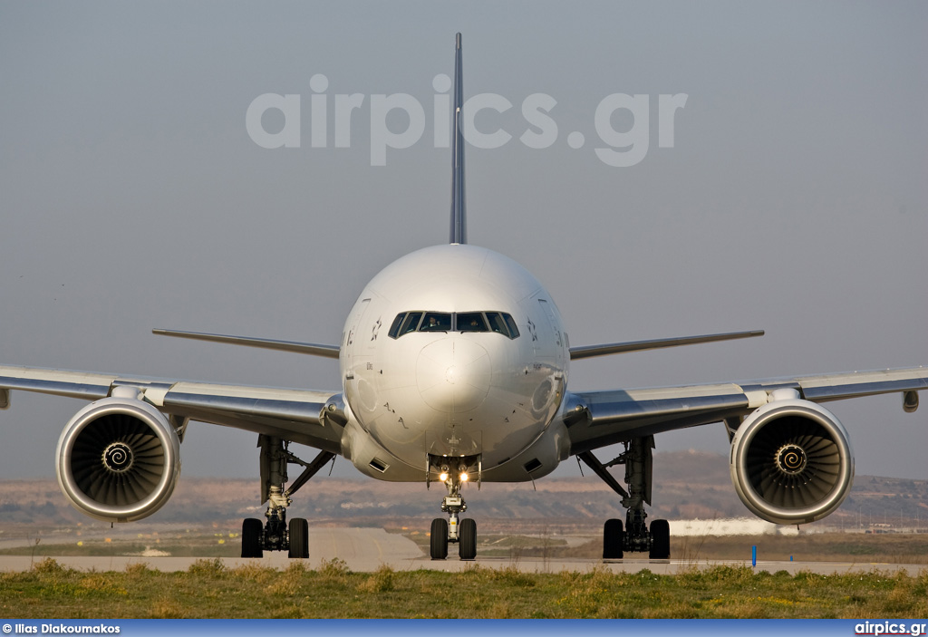 HS-TJU, Boeing 777-200ER, Thai Airways