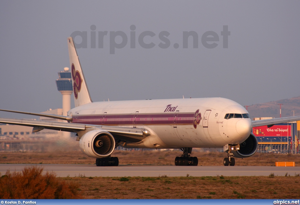 HS-TKB, Boeing 777-300, Thai Airways