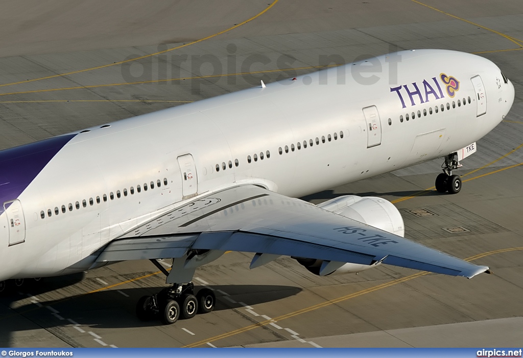 HS-TKE, Boeing 777-300, Thai Airways