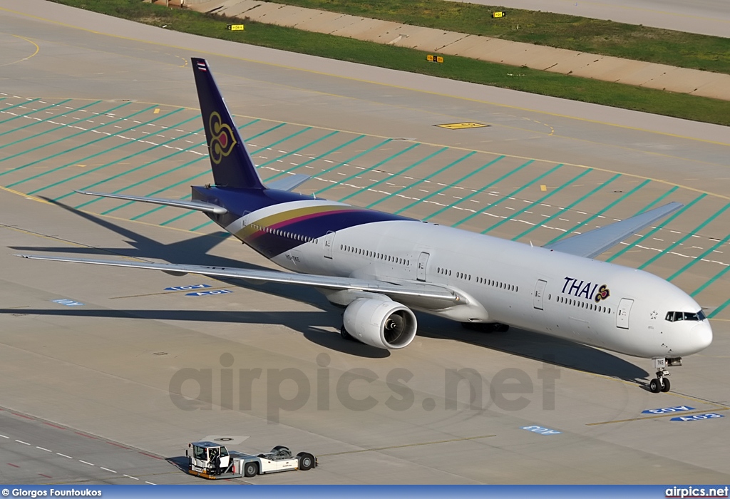 HS-TKE, Boeing 777-300, Thai Airways