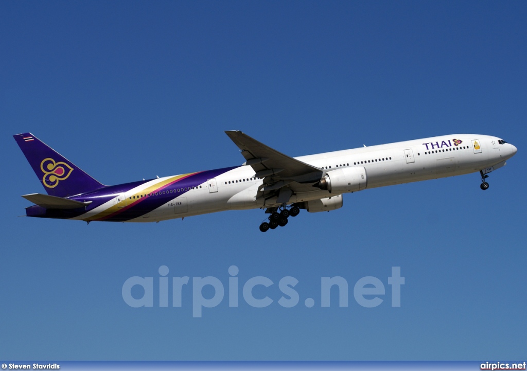 HS-TKF, Boeing 777-300, Thai Airways