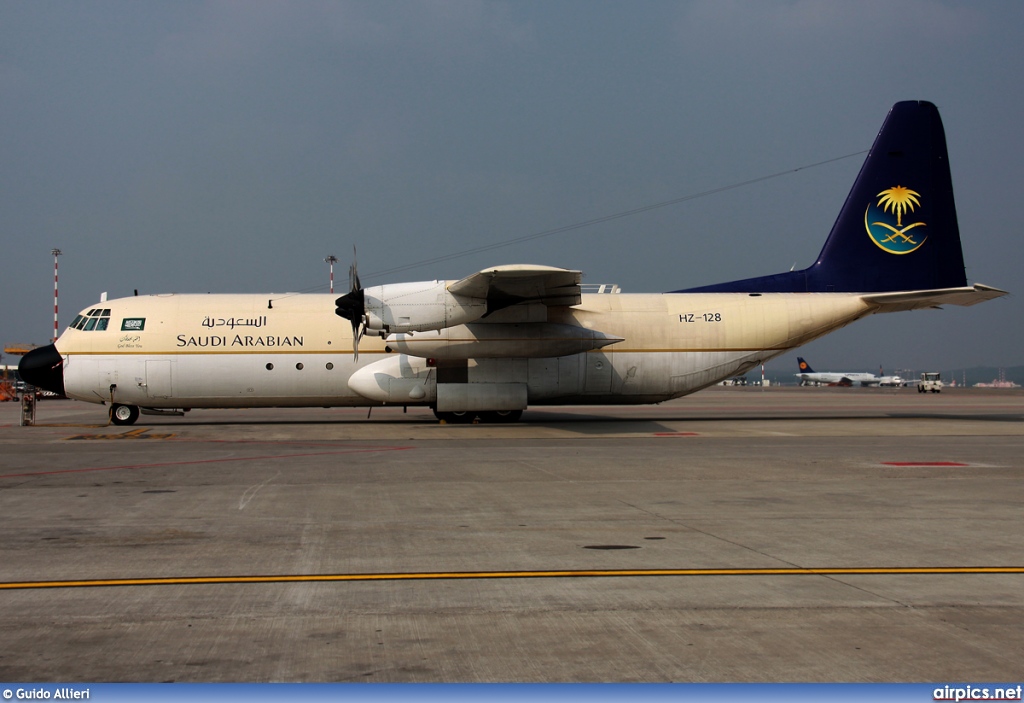 HZ-128, Lockheed L-100-30 Hercules, Royal Saudi Air Force