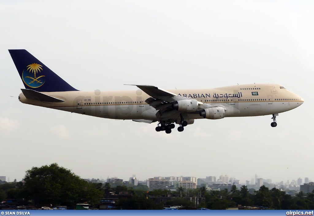 HZ-AIE, Boeing 747-100, Saudi Arabian Airlines