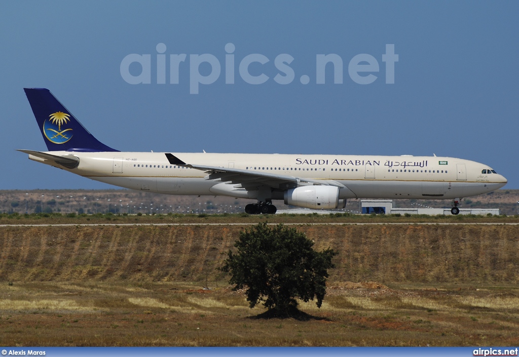 HZ-AQD, Airbus A330-300, Saudi Arabian Airlines