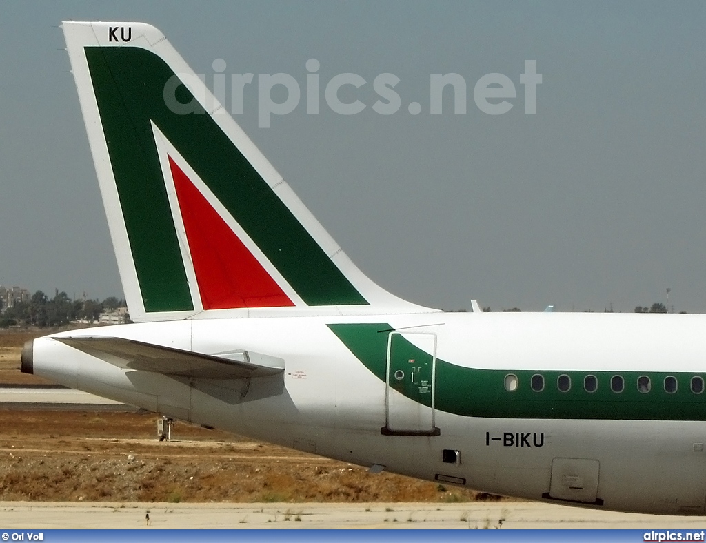 I-BIKU, Airbus A320-200, Alitalia