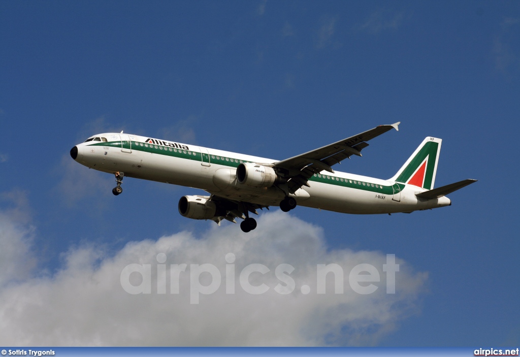 I-BIXF, Airbus A321-100, Alitalia