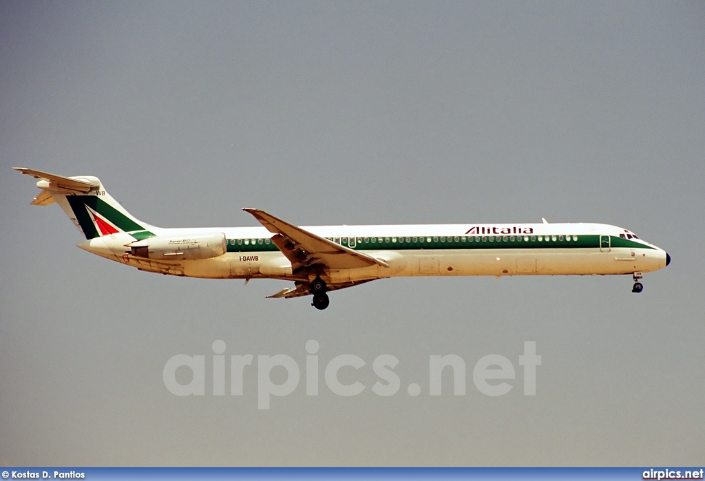 I-DAWB, McDonnell Douglas MD-82, Alitalia