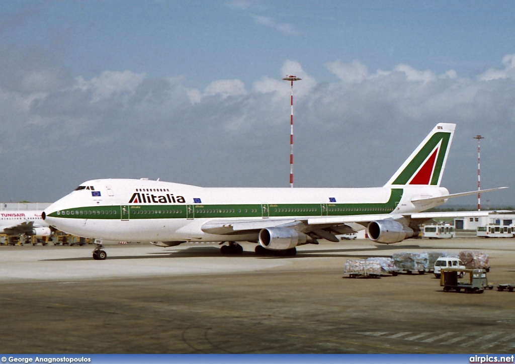 I-DEMN, Boeing 747-200B, Alitalia