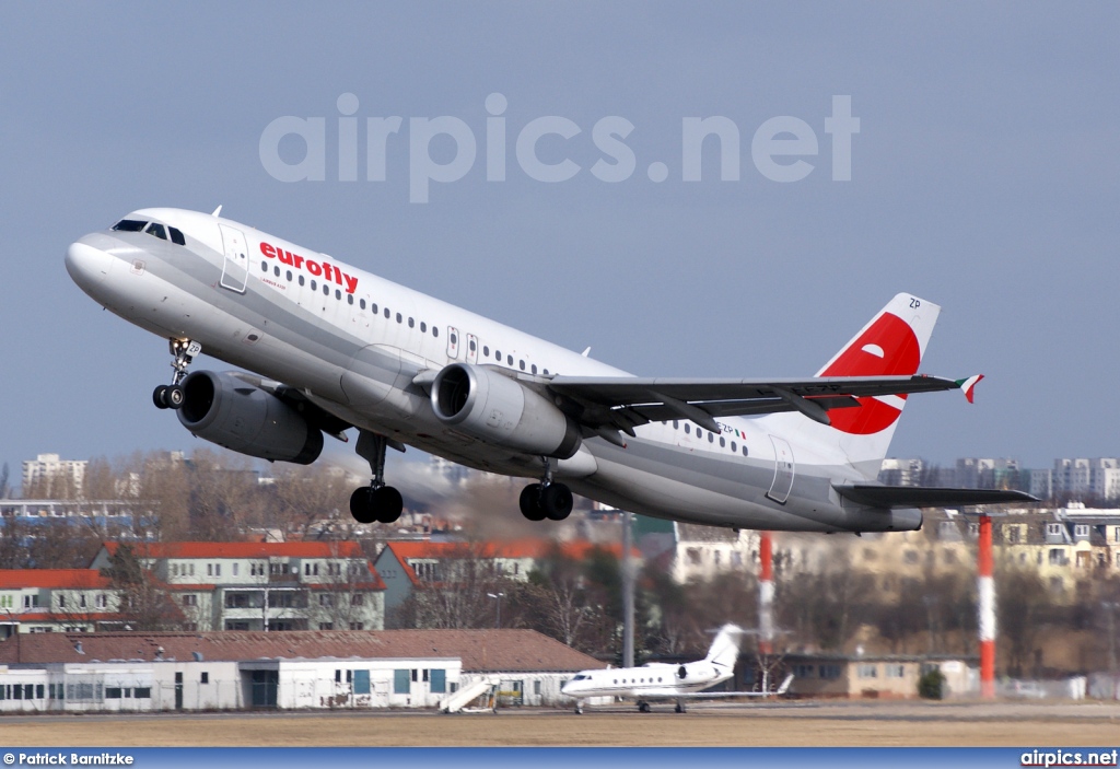 I-EEZP, Airbus A320-200, Eurofly