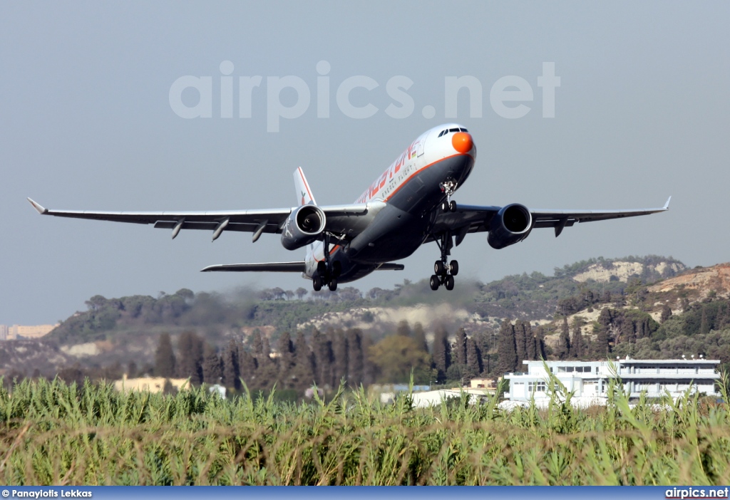 I-LIVM, Airbus A330-200, Livingston Energy Flight