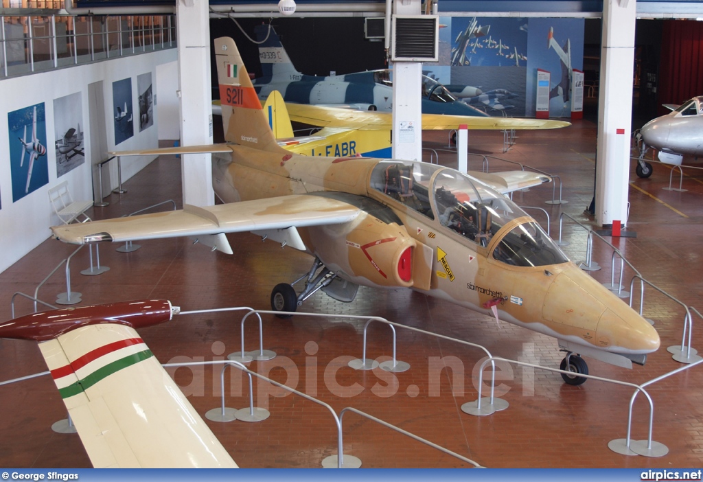 I-SIJF, SIAI Marchetti S.211, Private