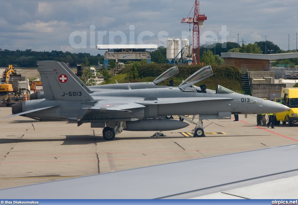 J-5013, Boeing (McDonnell Douglas) F/A-18C Hornet, Swiss Air Force