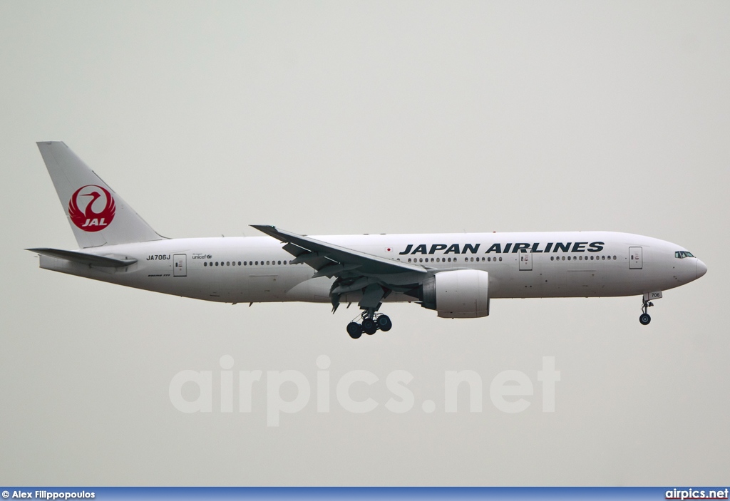 JA706J, Boeing 777-200ER, Japan Airlines