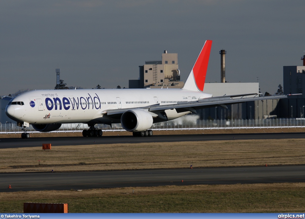 JA732J, Boeing 777-300ER, Japan Airlines